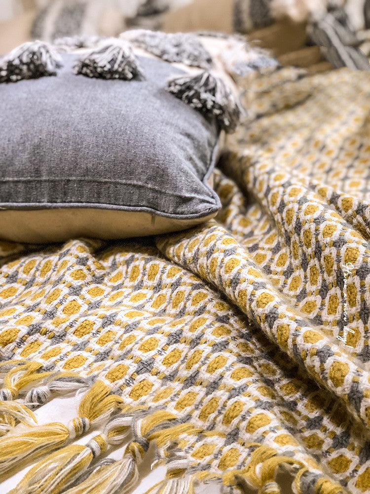 WarmAura Sofa Blanket
