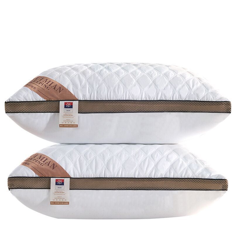 DreamCloud Seven-Star Hotel Pillow