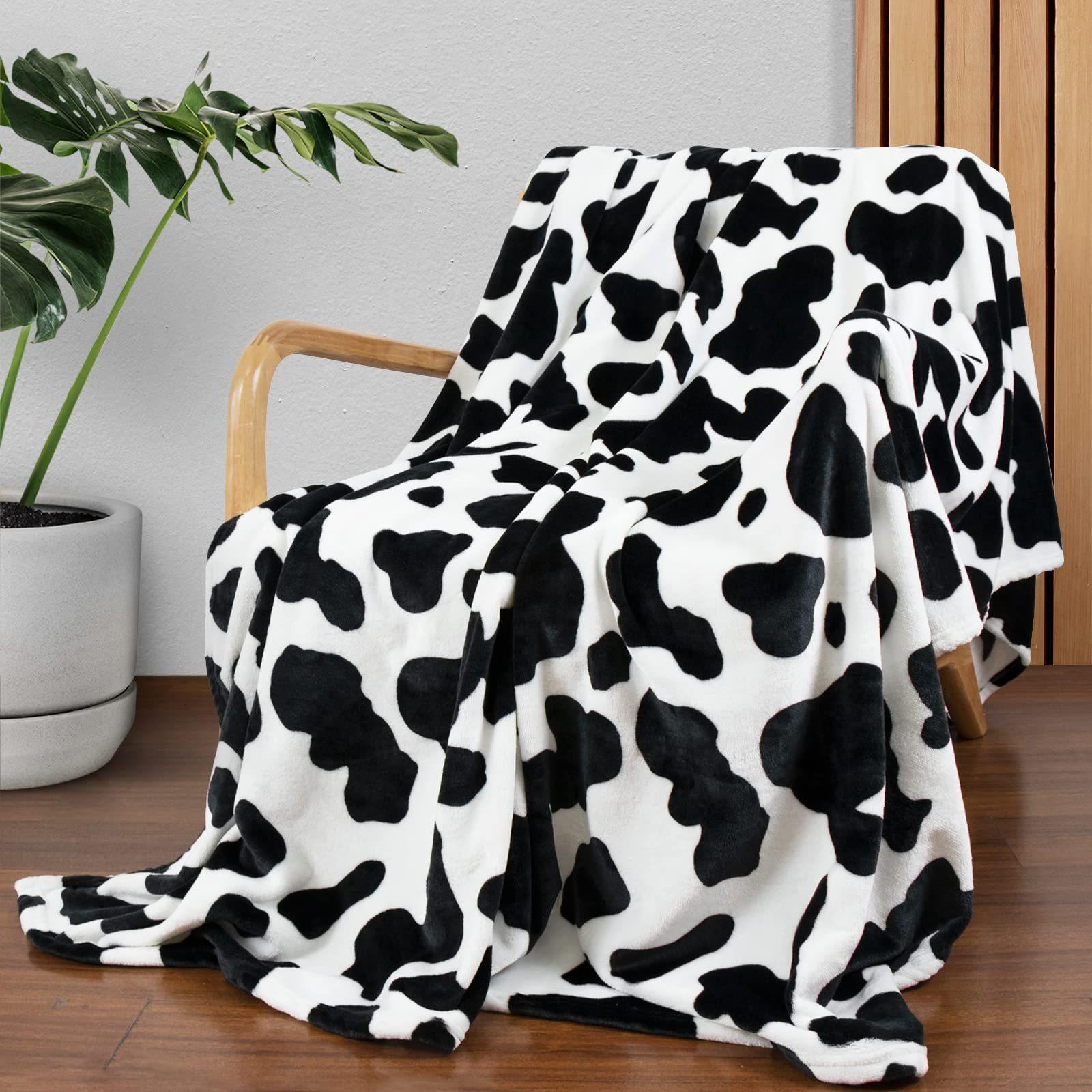 PlushAura  Cozy Luxury Blankets