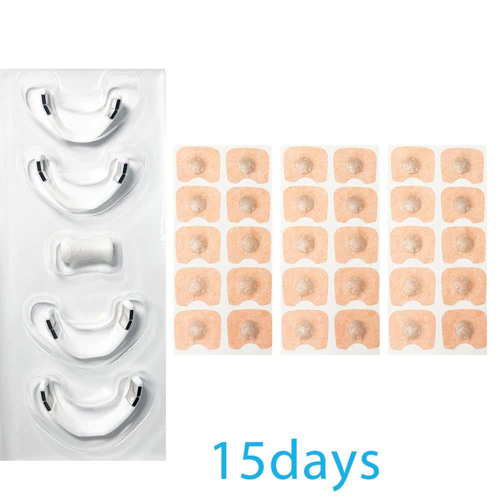 Set of adhesive patches with a mold on a white background, labeled '15 days'.
