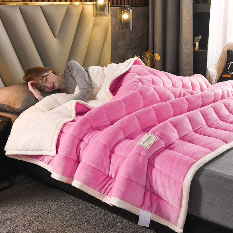ComfoCasa Quilted Milk Flannel Blanket